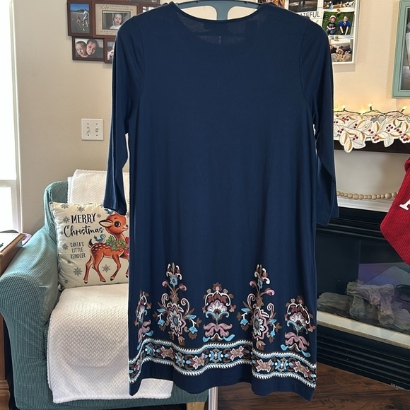 J. Jill Floral Embroidered Navy Shift Dress 3/4 Sleeve Woman’s Size MP NWT - Picture 4 of 17